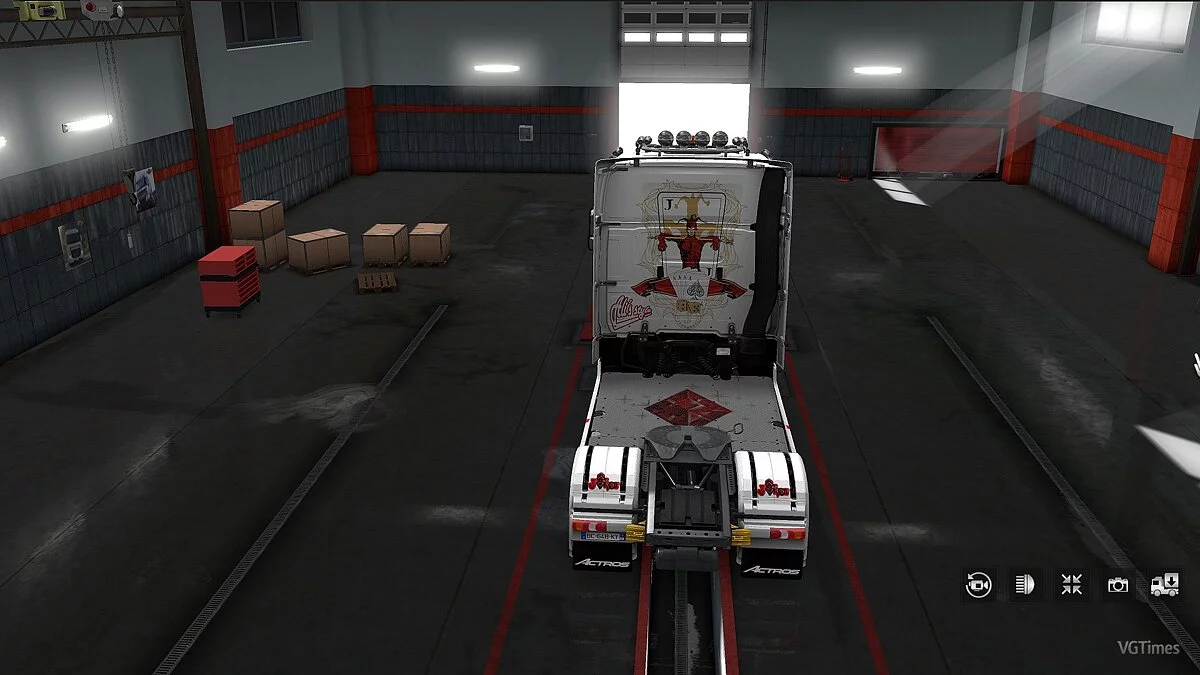 Euro Truck Simulator 2 — Аэрография Joker на Mercedes Actros 2014 v1.0