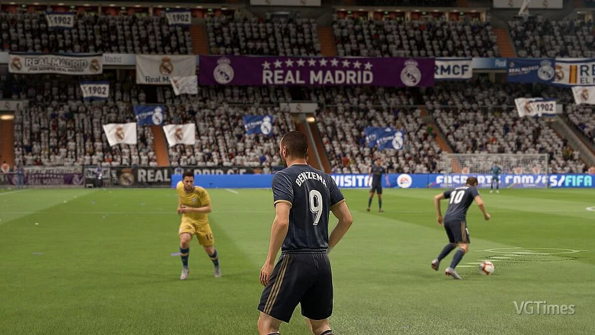 FIFA 19 — Выездная форма Реал Мадрид на сезон 19-20