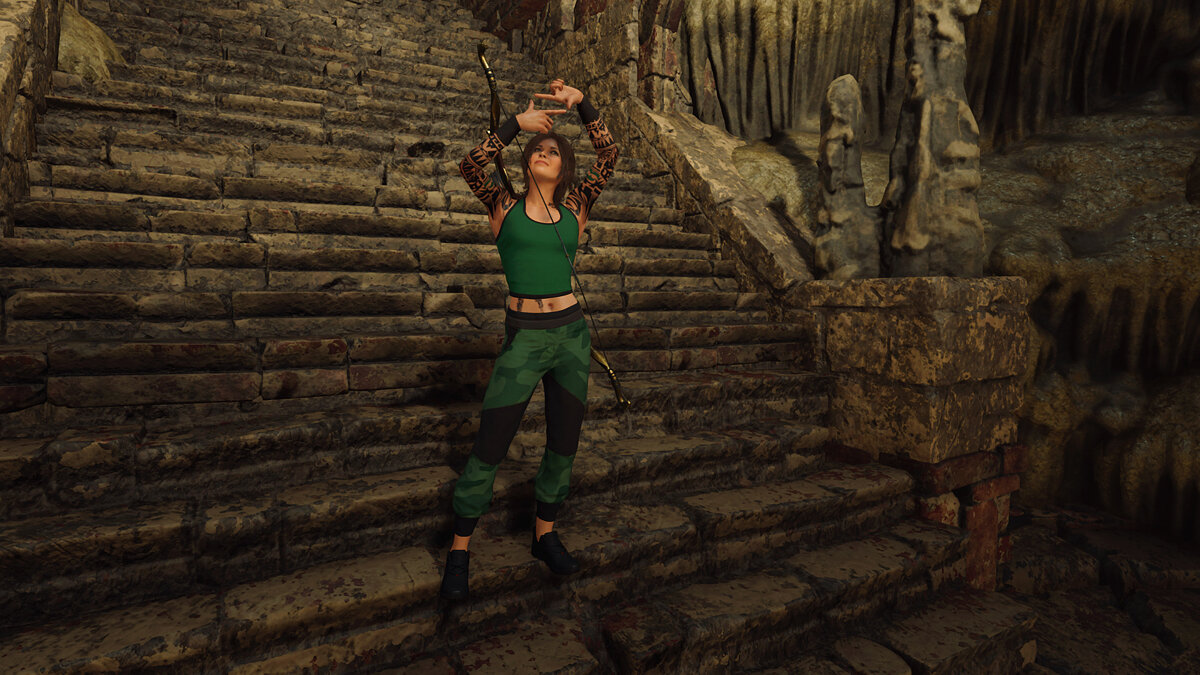 Shadow of the Tomb Raider — Зеленый костюм для фитнеса