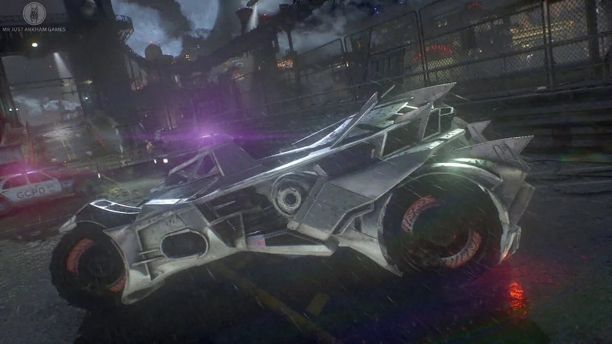 Batman: Arkham Knight Game of the Year Edition — Серебряный бэтмобиль