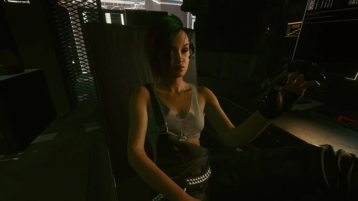 Cyberpunk 2077 — Джуди без татуировок