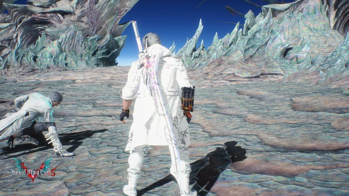 Devil May Cry 5 Special Edition — Белый плащ Неро