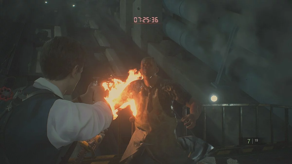 Resident Evil 2 — Кожаное лицо из игры Mortal Kombat X