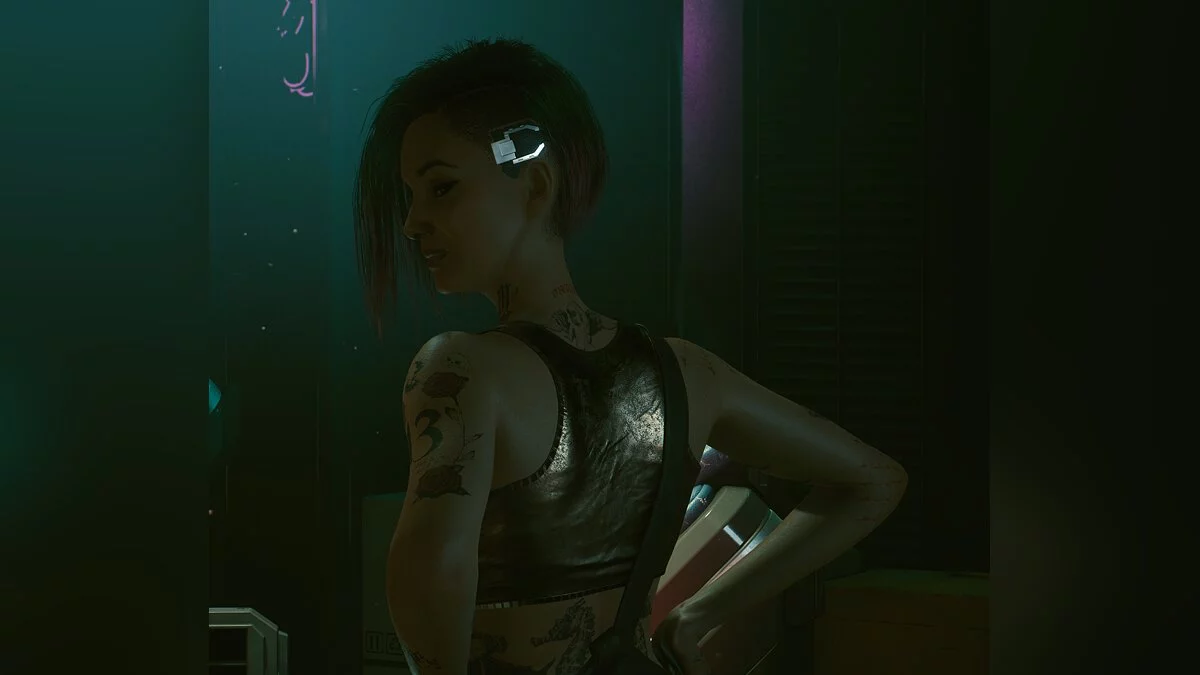 Cyberpunk 2077 — Золотистая майка для Джуди