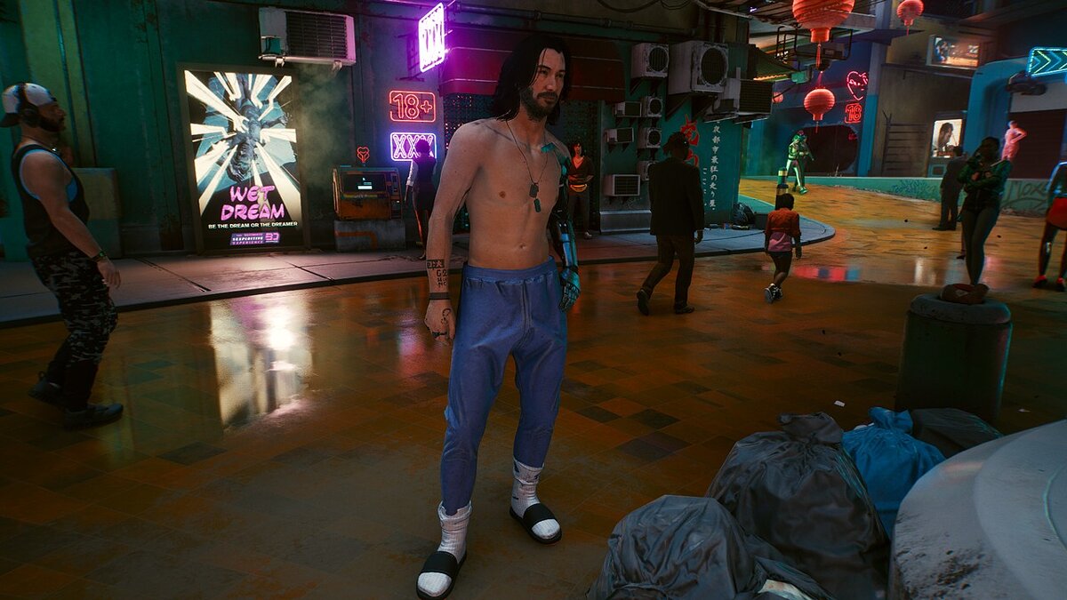 Cyberpunk 2077 — Шлепанцы и спортивные штаны для Джонни