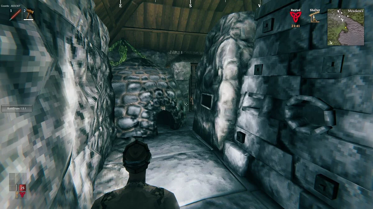 Valheim — Загзагообразная база