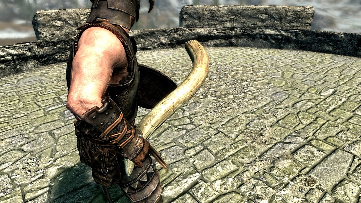 Elder Scrolls 5: Skyrim Special Edition — Оружие из бивня мамонта