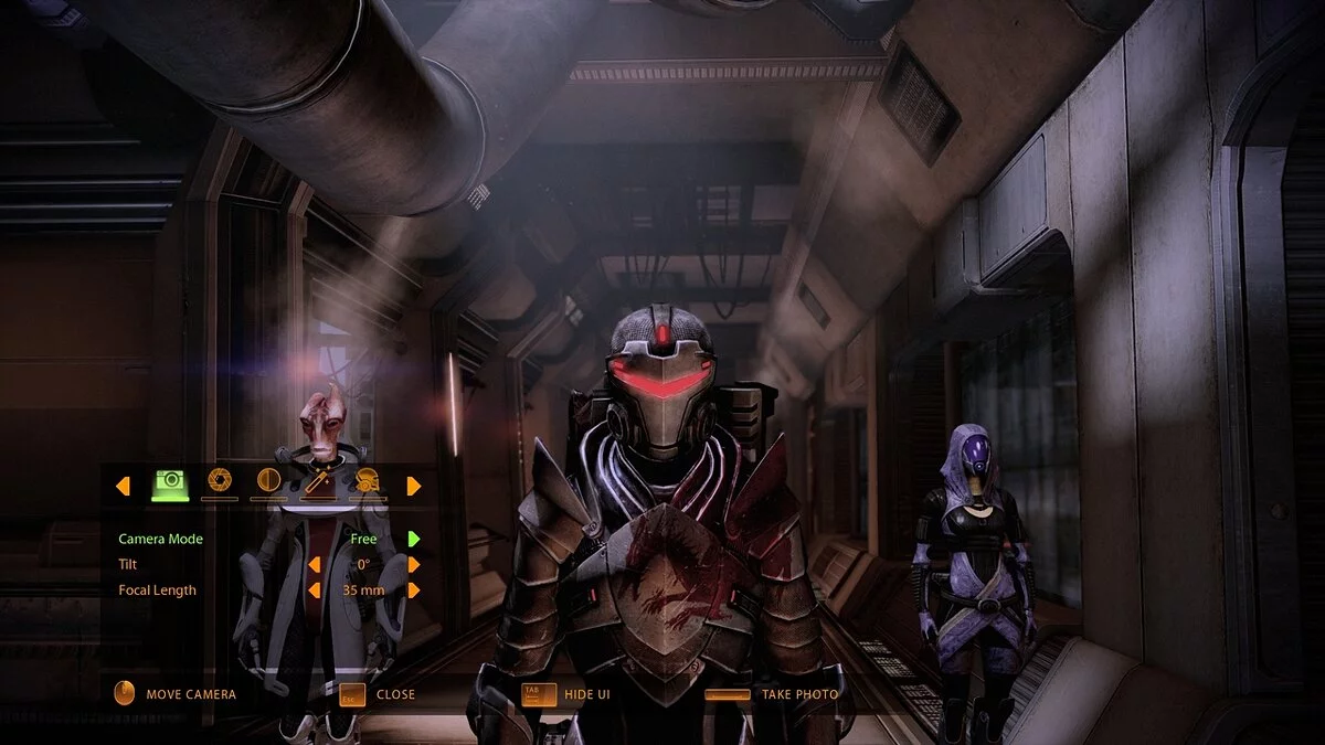 Mass Effect Legendary Edition — Женский визор с броней кровавого дракона