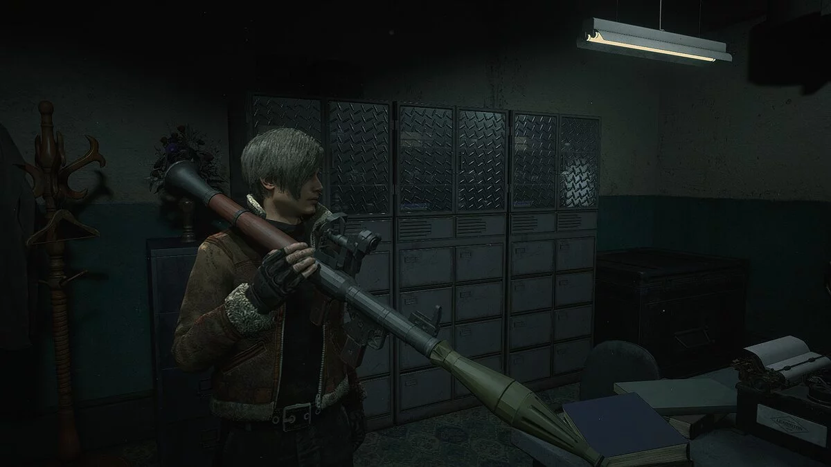 Resident Evil 2 — Леон из игры Resident Evil 4