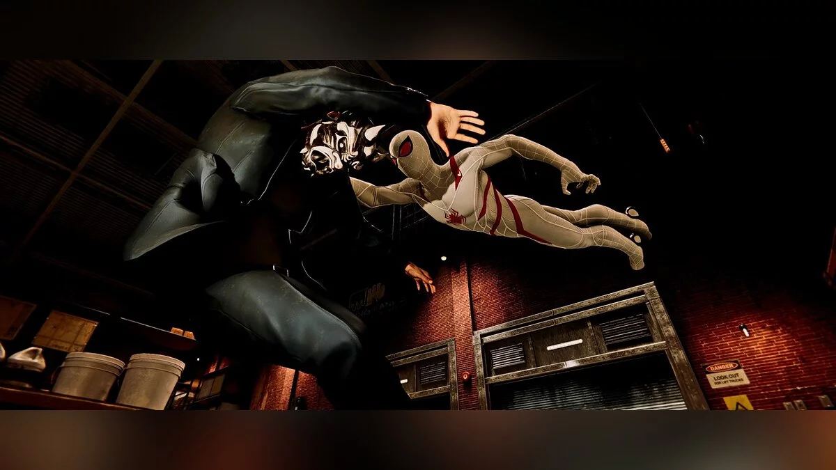 Marvel's Spider-Man Remastered — Настоящие красные линзы