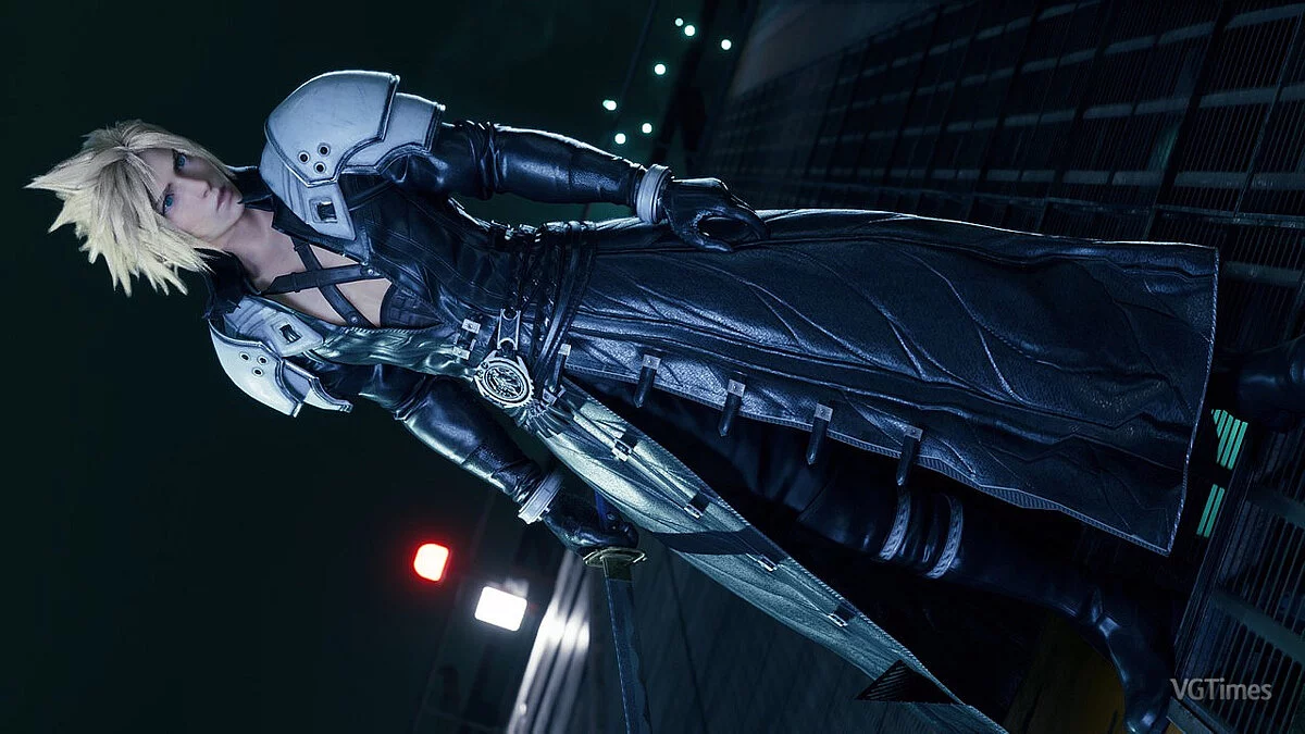 Final Fantasy VII Remake — Клод в костюме Сефирота