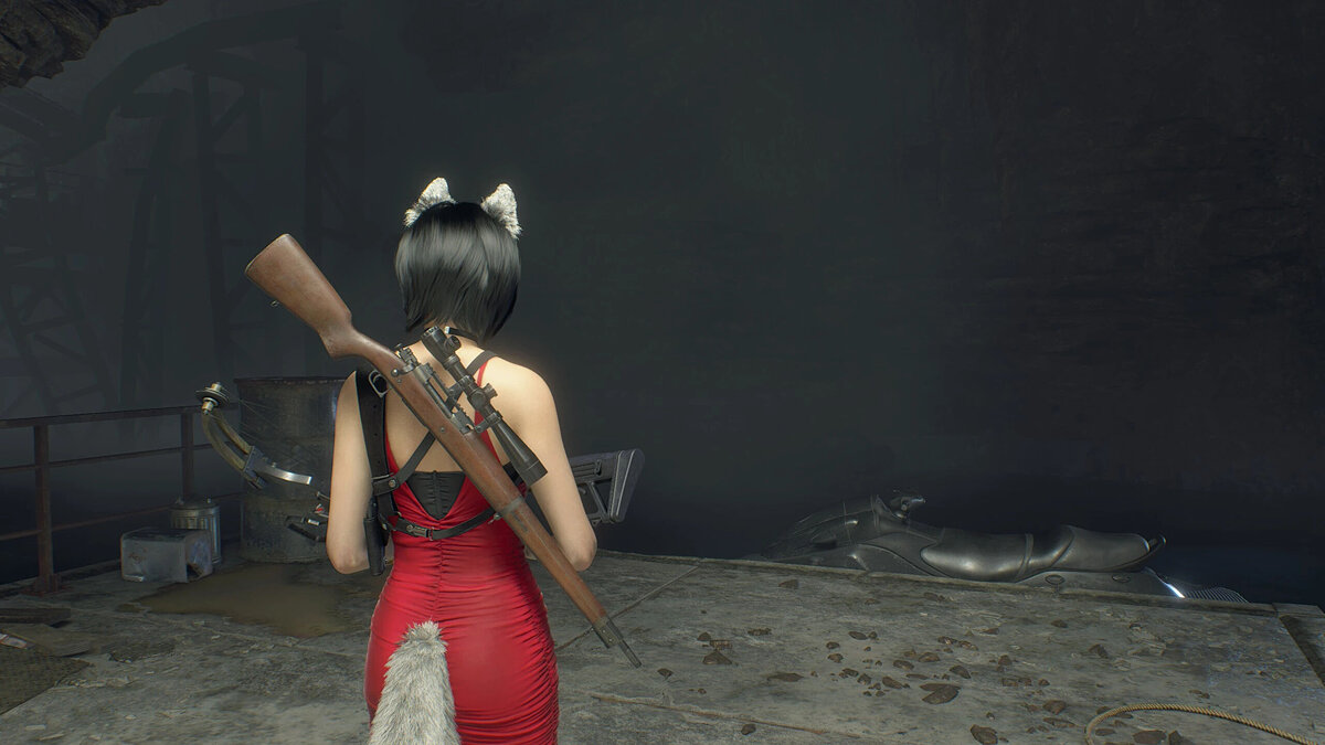 Resident Evil 4 Remake: Separate Ways — Видимое оружие на спине Ады