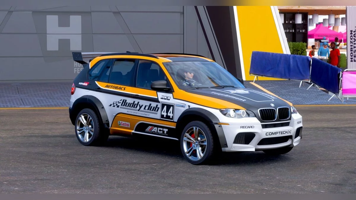 Forza Horizon 5 — 881 машина в гараже, 815 с индивидуальными скинам