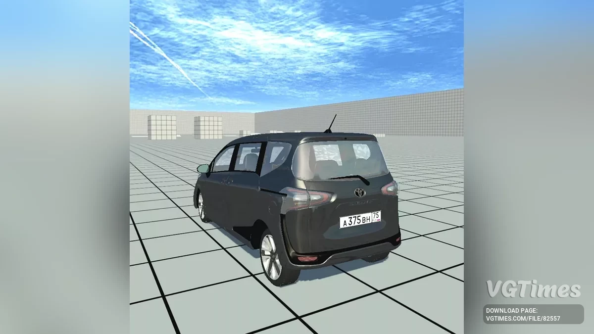 Not Simple Car Crash — Toyota Sienta