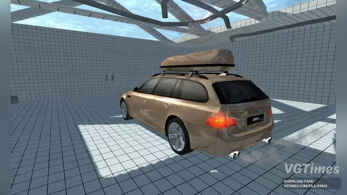 Simple Car Crash Physics Sim — BMW E61 M5 с багажником на крыше