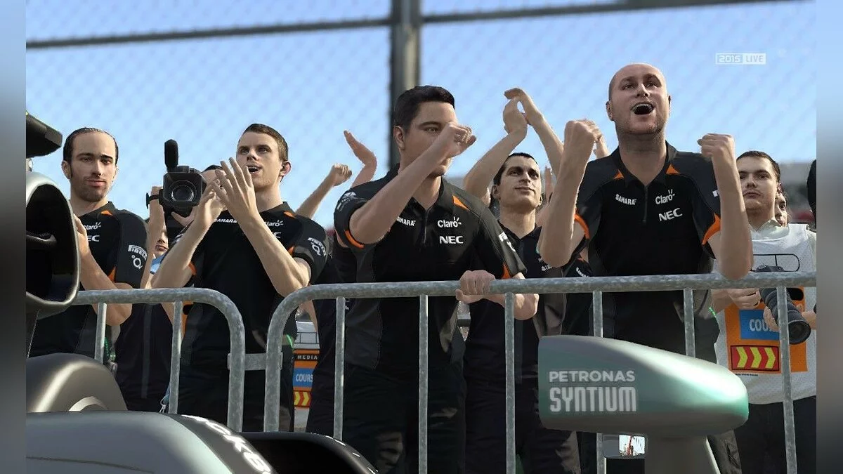 Скриншоты из F1 2015