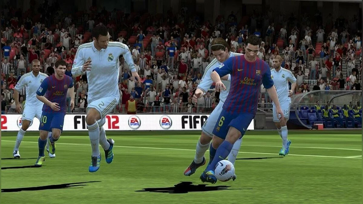 Скриншоты из FIFA Football PS Vita