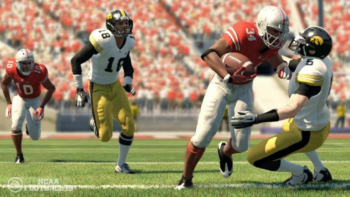 Ea sport college football 25. NCAA Football 13. NCAA Football 2000. Американский футбол колледж. 13 Football Player.