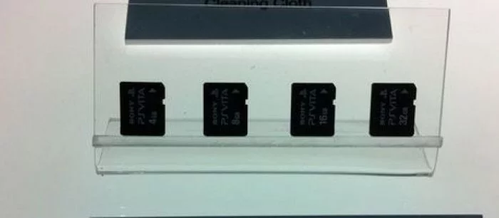 Фотография флешек для PS Vita