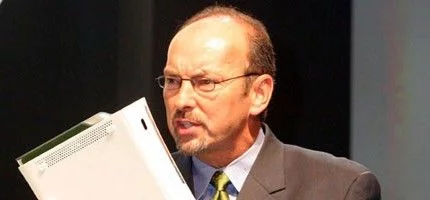 Питер Мур: «Цифровые носители станут популярнее физических»