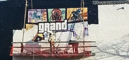 Бокс-арт GTA 5 украсит дом на улицах Манхеттена