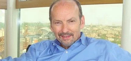 EA признана худшей компанией в Америке. Питер Мур выступил с защитной речью