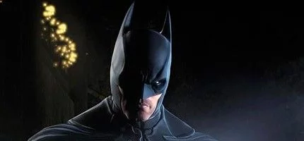 В Batman: Arkham Origins голосом Бэтмена снова стал Кевин Конрой