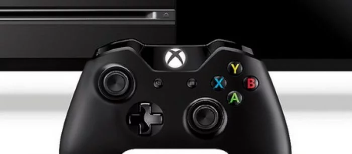 Устанавливать Xbox One вертикально будет опасно