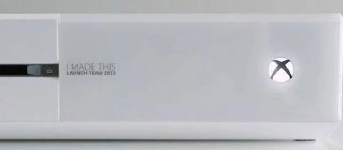 Белая Xbox One будет доступна обычным пользователям