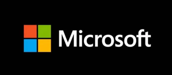 Microsoft изучает устройства виртуальной реальности для Xbox One