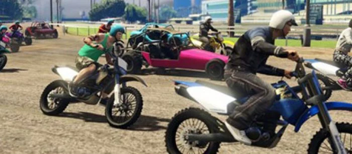 Новые скриншоты GTA 5 продемонстрировали гонки на 30 игроков
