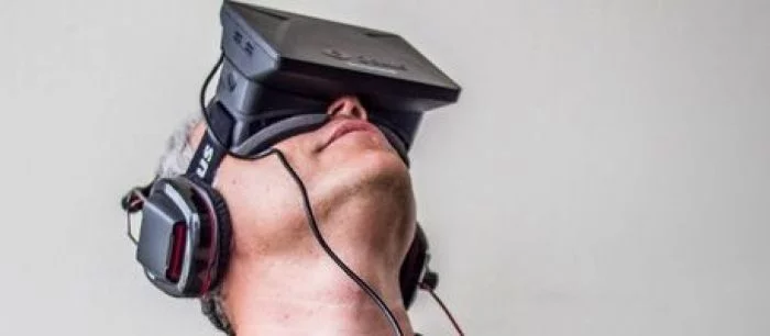 Microsoft готовит свой шлем виртуальной реальности