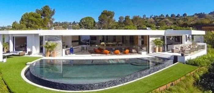 Нотч купил особняк, который хотели приобрести Jay-Z и Beyonce