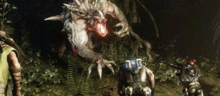 Игрокам Evolve подарят две новые карты