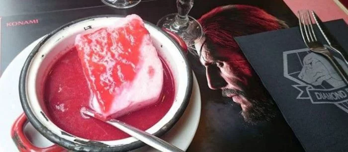 В Париже открылось кафе Metal Gear