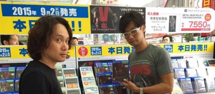 Кодзима совершил секретный рейд по магазинам Японии