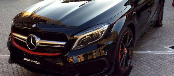 Водить Mercedes-Benz GLA теперь можно в Super Mario Maker