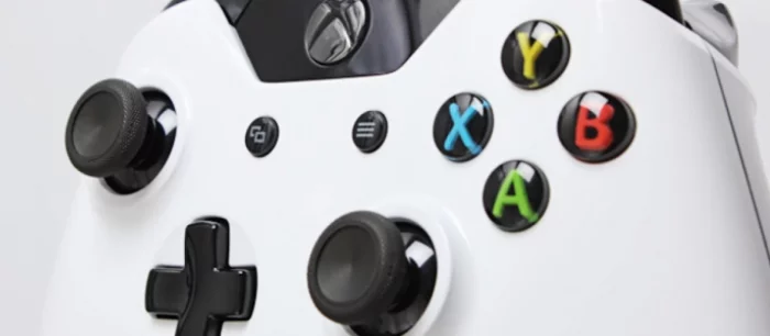 Xbox One Slim получит почти вдвое меньший корпус и диск на 2 ТБ