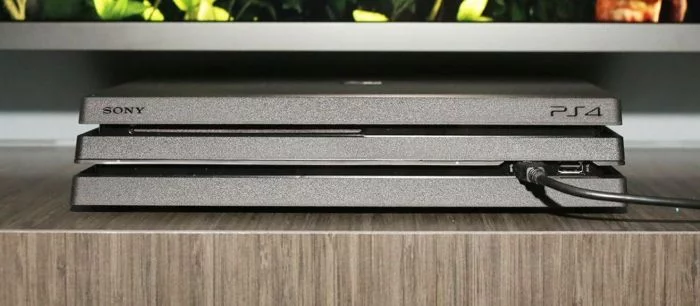 Пользователи PS4 Pro смогут заменить жесткий диск консоли