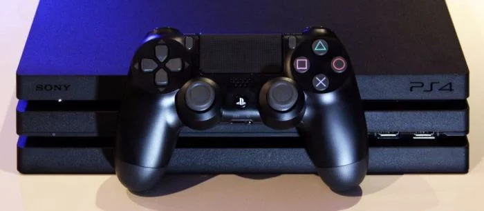 Для PS4 вышло новое обновление, улучшающее качество работы системы