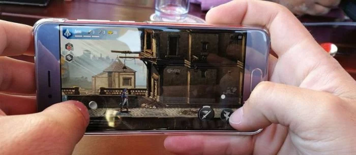 В сеть утекло изображение мобильной Assassin's Creed: Unity