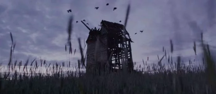 В новом трейлере хоррора Darkwood показали обнаженную девушку