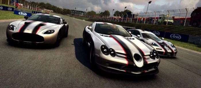 Срединедельные скидки в Steam — сэкономьте на Shadow Tactics, GRID Autosport, Redout и других играх