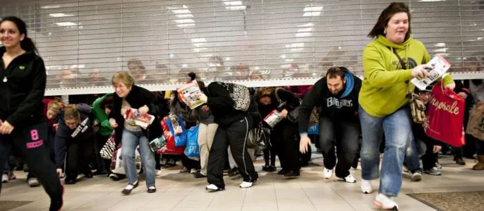 Началась Черная пятница — скидки на игры, консоли и многое другое