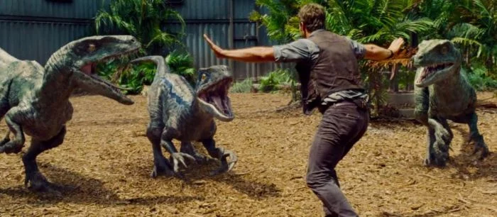 В тизере фильма «Мир юрского периода 2» показали дружбу между человеком и динозавром