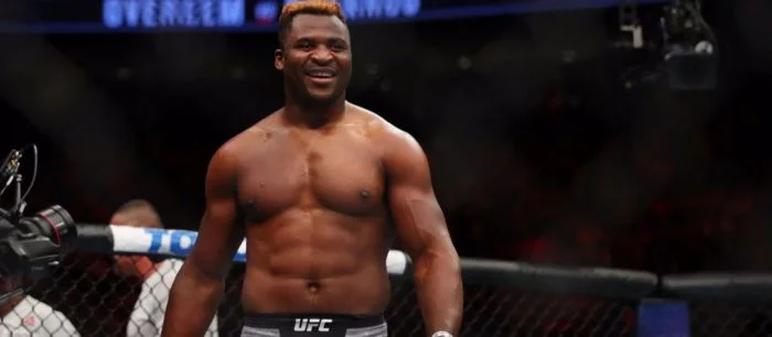 Стример выдавал реальную трансляцию UFC за геймплей EA Sports UFC 3, чтобы не получить бан