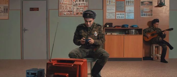 В российской рекламе Super Mario Odyssey показали, что играть можно даже в армии