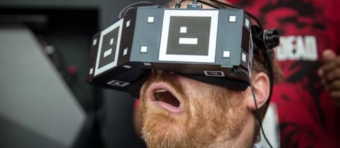 Как умереть, играя в VR. Анимированный гайд