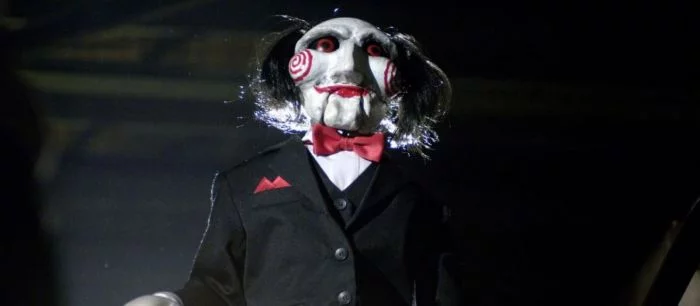 В Dead By Daylight появится «Пила»