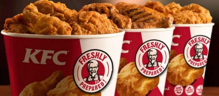 Twitch удалила смайлик с курочкой KFC из-за расистской шутки про афроамериканцев